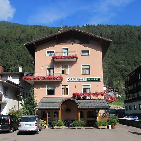 Green Base Hotel B&B Мале Экстерьер фото