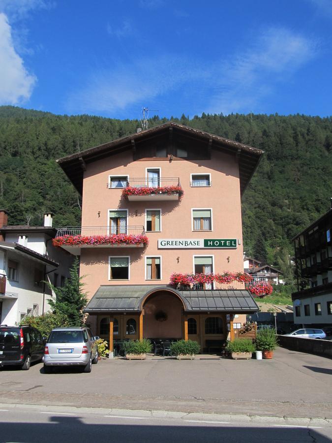 Green Base Hotel B&B Мале Экстерьер фото